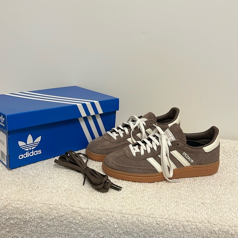 NIB! Adidas Handball Spezial. Sz 7